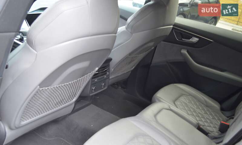 Позашляховик / Кросовер Audi Q8 2019 в Одесі