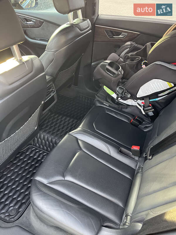 Внедорожник / Кроссовер Audi Q8 2018 в Львове