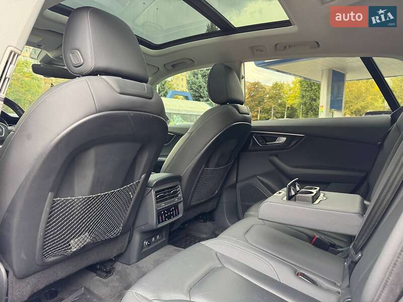 Позашляховик / Кросовер Audi Q8 2018 в Одесі фото 16 Позашляховик / Кросовер Audi Q8 2018 в Одесі