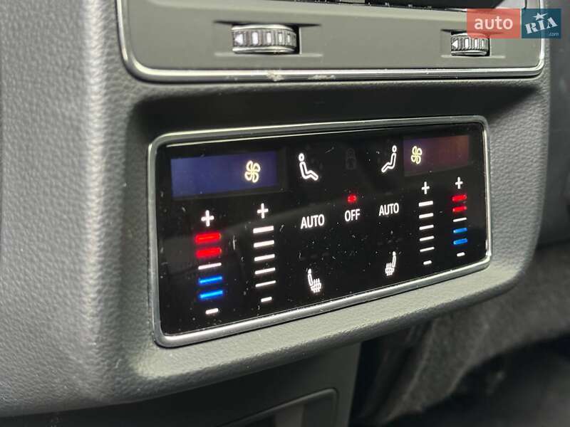 Позашляховик / Кросовер Audi Q8 2018 в Одесі фото 30 Позашляховик / Кросовер Audi Q8 2018 в Одесі