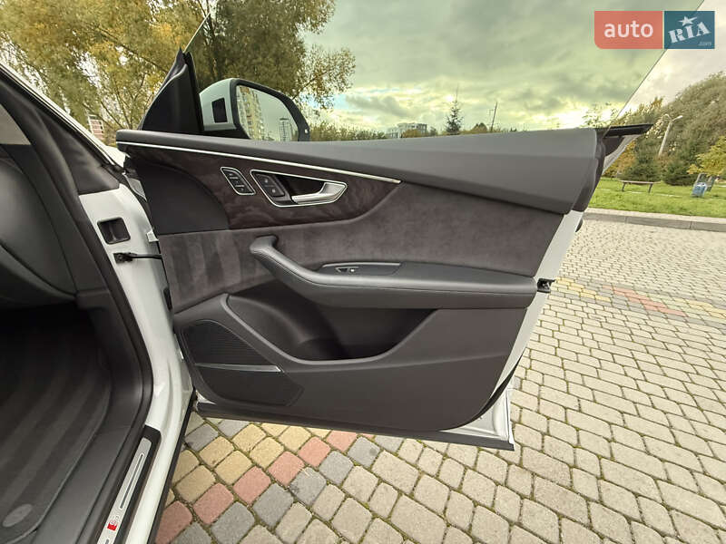 Позашляховик / Кросовер Audi Q8 2020 в Львові фото 25 Позашляховик / Кросовер Audi Q8 2020 в Львові