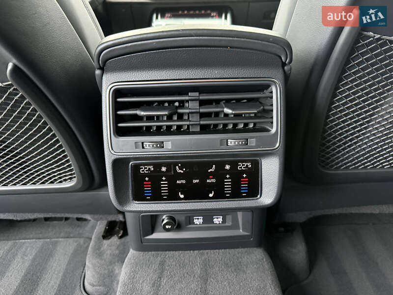 Позашляховик / Кросовер Audi Q8 2020 в Львові фото 37 Позашляховик / Кросовер Audi Q8 2020 в Львові