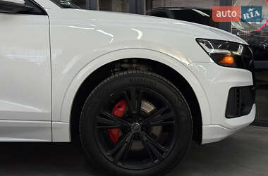 Позашляховик / Кросовер Audi Q8 2019 в 