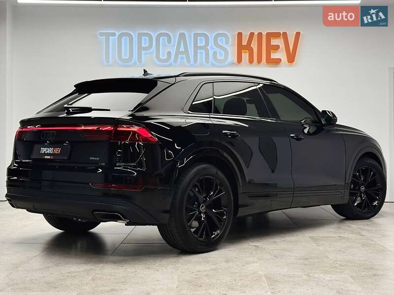 Позашляховик / Кросовер Audi Q8 2025 в Києві