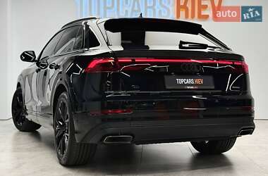 Внедорожник / Кроссовер Audi Q8 2025 в 