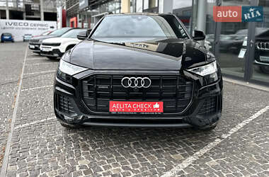 Позашляховик / Кросовер Audi Q8 2021 в Дніпрі