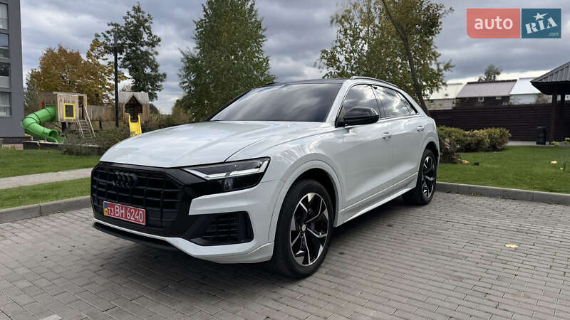 Внедорожник / Кроссовер Audi Q8 2019 в Киеве