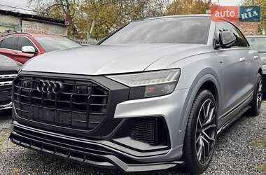 Позашляховик / Кросовер Audi Q8 2019 в 