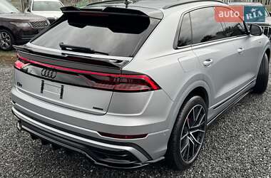 Позашляховик / Кросовер Audi Q8 2019 в 