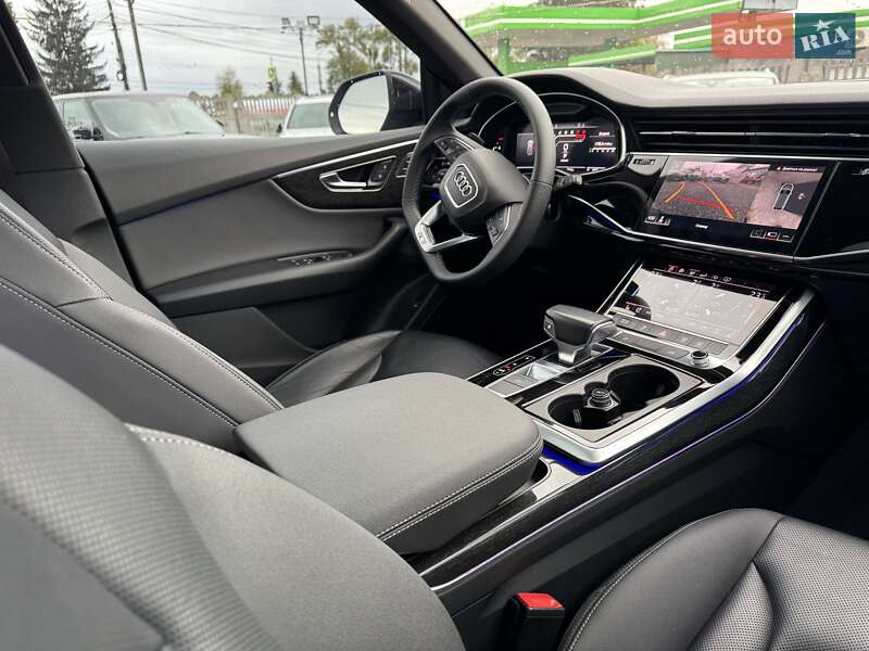 Внедорожник / Кроссовер Audi Q8 2019 в Тернополе