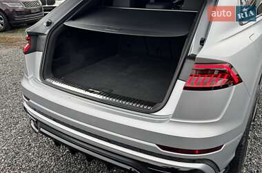 Позашляховик / Кросовер Audi Q8 2019 в 