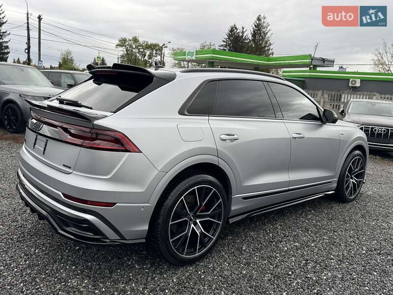 Внедорожник / Кроссовер Audi Q8 2019 в Тернополе