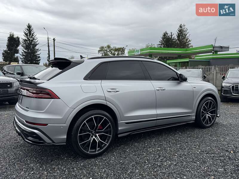 Внедорожник / Кроссовер Audi Q8 2019 в Тернополе