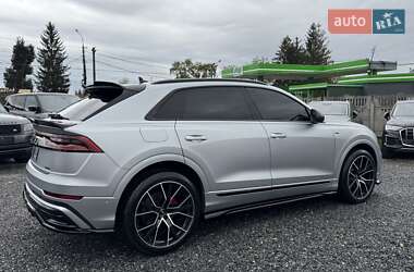 Позашляховик / Кросовер Audi Q8 2019 в 