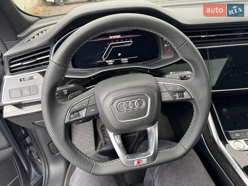 Внедорожник / Кроссовер Audi Q8 2019 в Тернополе