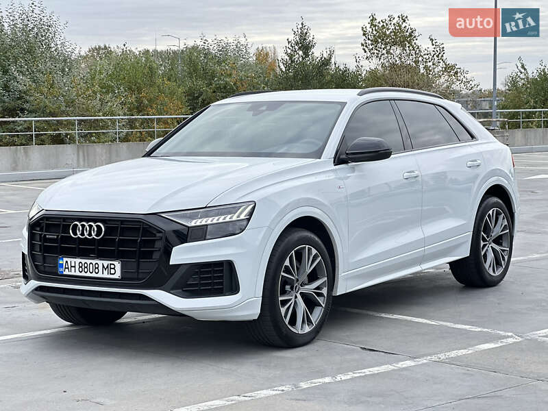 Позашляховик / Кросовер Audi Q8 2020 в Києві фото 11 Позашляховик / Кросовер Audi Q8 2020 в Києві