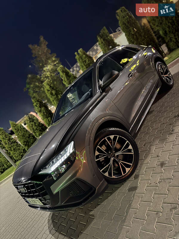 Позашляховик / Кросовер Audi Q8 2018 в Києві фото 3 Позашляховик / Кросовер Audi Q8 2018 в Києві