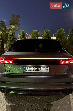 Позашляховик / Кросовер Audi Q8 2018 в  фото 15 Позашляховик / Кросовер Audi Q8 2018 в