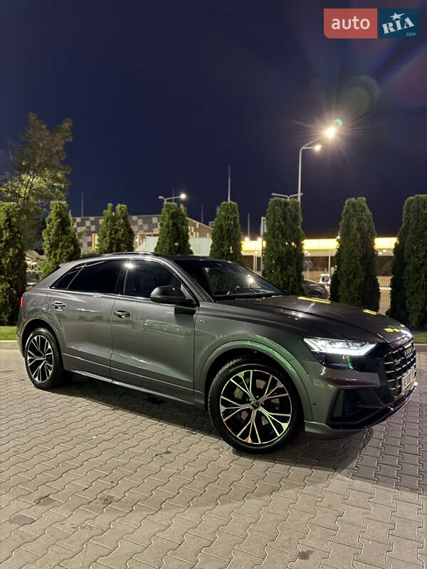 Позашляховик / Кросовер Audi Q8 2018 в Києві фото 22 Позашляховик / Кросовер Audi Q8 2018 в Києві