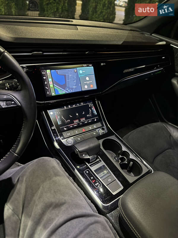 Позашляховик / Кросовер Audi Q8 2018 в Києві фото 25 Позашляховик / Кросовер Audi Q8 2018 в Києві
