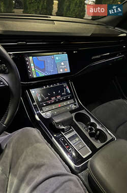 Позашляховик / Кросовер Audi Q8 2018 в  фото 25 Позашляховик / Кросовер Audi Q8 2018 в