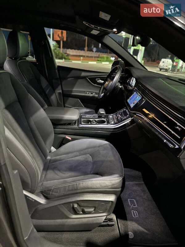 Позашляховик / Кросовер Audi Q8 2018 в Києві фото 30 Позашляховик / Кросовер Audi Q8 2018 в Києві