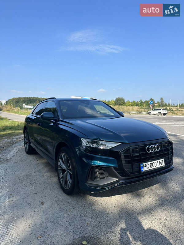 Внедорожник / Кроссовер Audi Q8 2021 в Львове