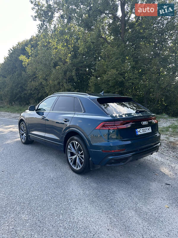 Внедорожник / Кроссовер Audi Q8 2021 в Львове