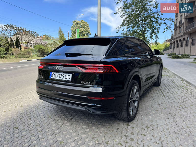 Внедорожник / Кроссовер Audi Q8 2019 в Харькове