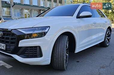 Позашляховик / Кросовер Audi Q8 2018 в  фото 4 Позашляховик / Кросовер Audi Q8 2018 в