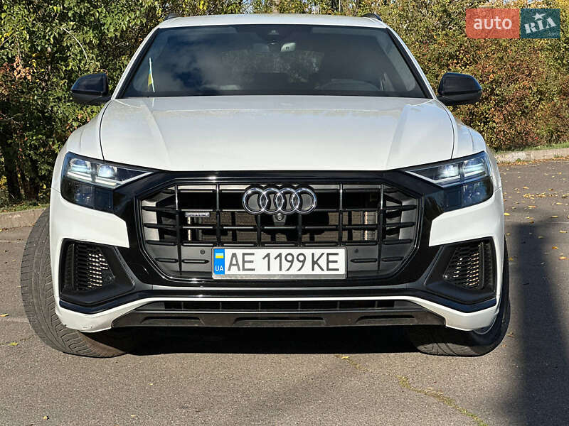 Внедорожник / Кроссовер Audi Q8 2018 в Кривом Роге