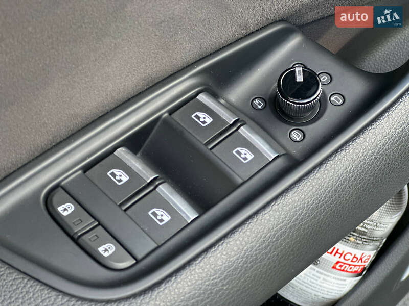 Внедорожник / Кроссовер Audi Q8 2018 в Кривом Роге