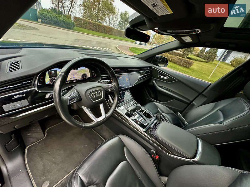 Позашляховик / Кросовер Audi Q8 2018 в Києві