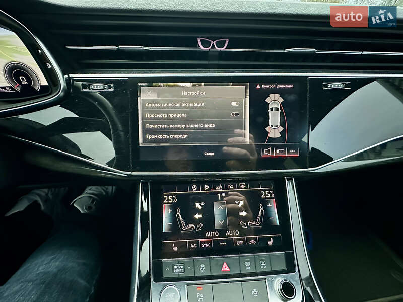 Позашляховик / Кросовер Audi Q8 2018 в Києві