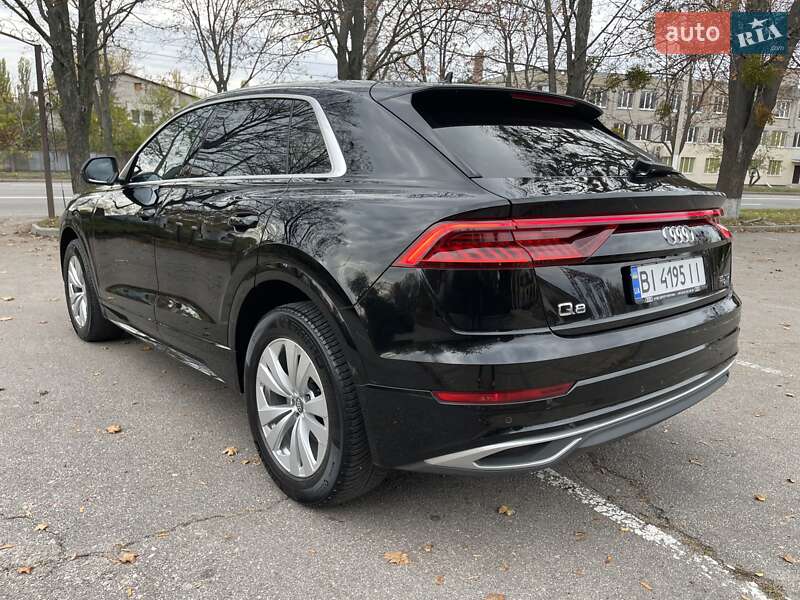 Позашляховик / Кросовер Audi Q8 2020 в Києві фото 10 Позашляховик / Кросовер Audi Q8 2020 в Києві
