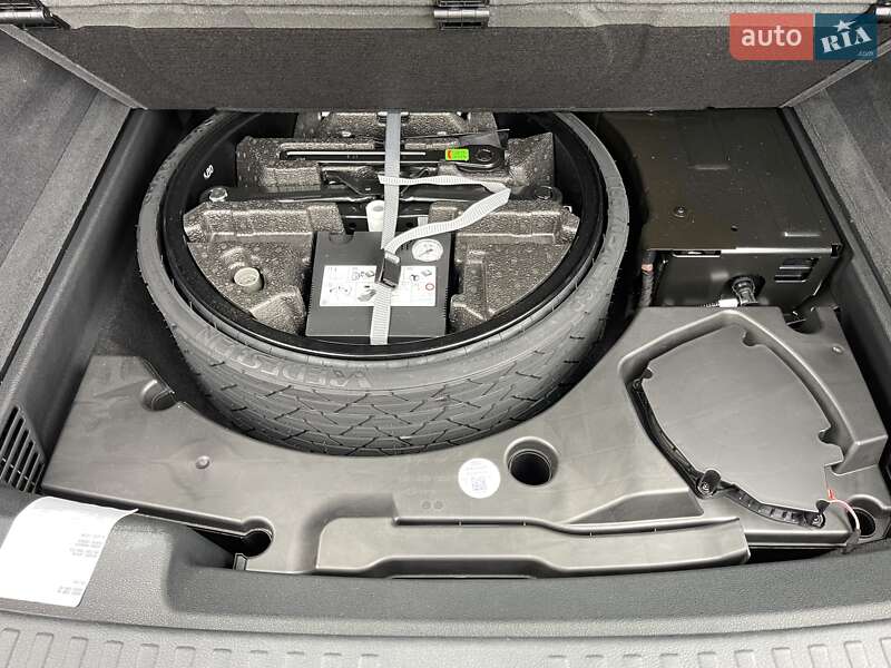 Позашляховик / Кросовер Audi Q8 2020 в Києві фото 47 Позашляховик / Кросовер Audi Q8 2020 в Києві