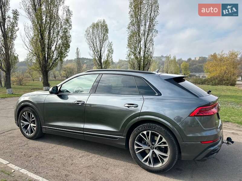 Внедорожник / Кроссовер Audi Q8 2021 в Каменском фото 9 Внедорожник / Кроссовер Audi Q8 2021 в Каменском