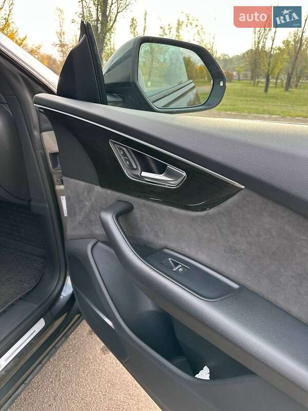 Внедорожник / Кроссовер Audi Q8 2021 в Каменском фото 14 Внедорожник / Кроссовер Audi Q8 2021 в Каменском