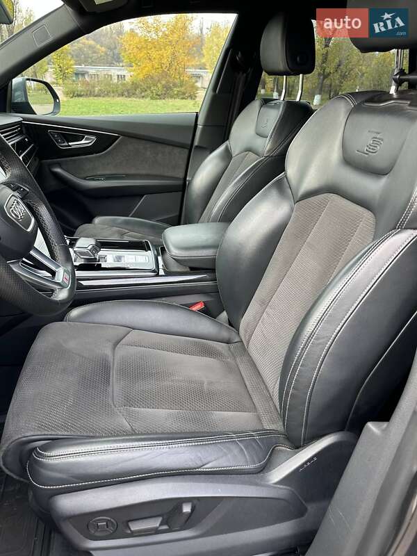 Внедорожник / Кроссовер Audi Q8 2021 в Каменском фото 18 Внедорожник / Кроссовер Audi Q8 2021 в Каменском