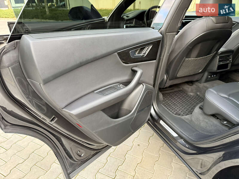 Позашляховик / Кросовер Audi Q8 2019 в Одесі фото 35 Позашляховик / Кросовер Audi Q8 2019 в Одесі