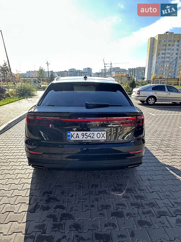 Позашляховик / Кросовер Audi Q8 2024 в Києві