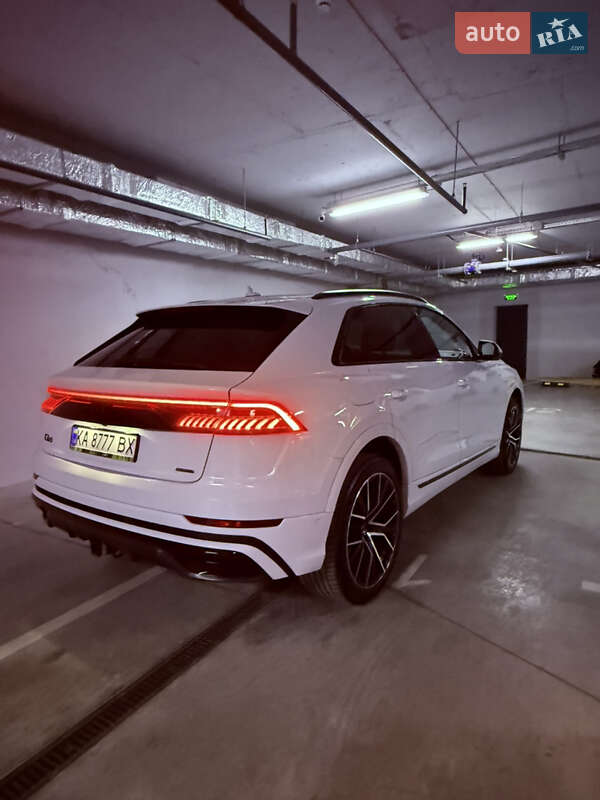 Позашляховик / Кросовер Audi Q8 2022 в Києві фото 5 Позашляховик / Кросовер Audi Q8 2022 в Києві