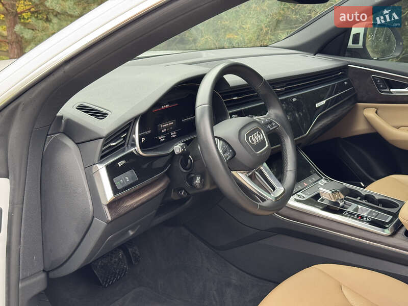 Позашляховик / Кросовер Audi Q8 2021 в Києві фото 25 Позашляховик / Кросовер Audi Q8 2021 в Києві