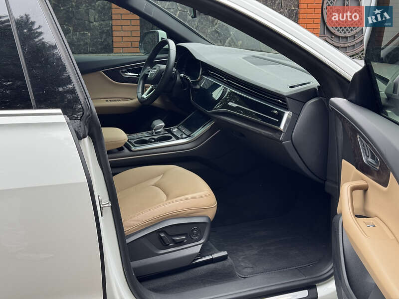 Позашляховик / Кросовер Audi Q8 2021 в Києві фото 50 Позашляховик / Кросовер Audi Q8 2021 в Києві