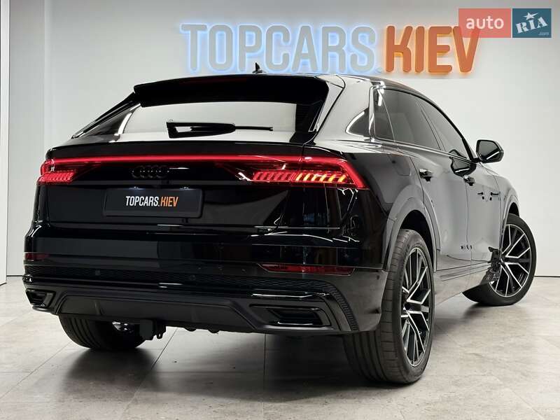 Позашляховик / Кросовер Audi Q8 2019 в Києві