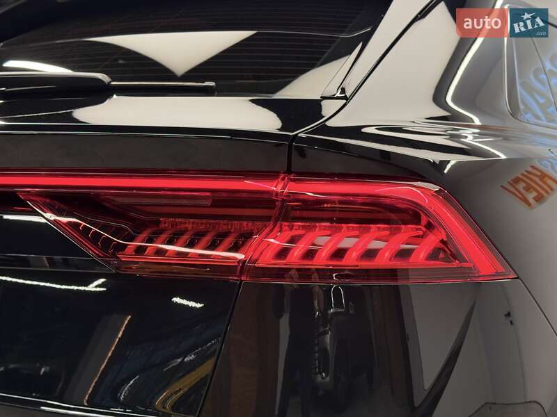 Позашляховик / Кросовер Audi Q8 2019 в Києві