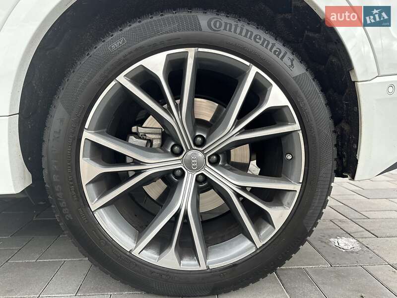 Позашляховик / Кросовер Audi Q8 2019 в Києві фото 14 Позашляховик / Кросовер Audi Q8 2019 в Києві