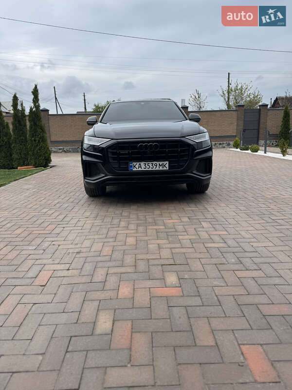 Audi Q8 2021