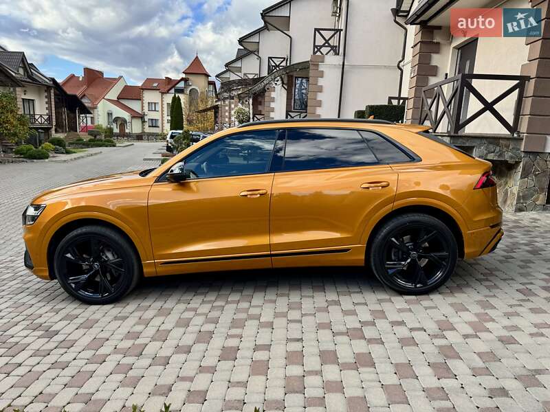 Внедорожник / Кроссовер Audi Q8 2020 в Черновцах