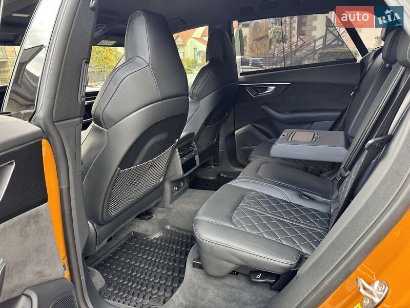 Внедорожник / Кроссовер Audi Q8 2020 в Черновцах